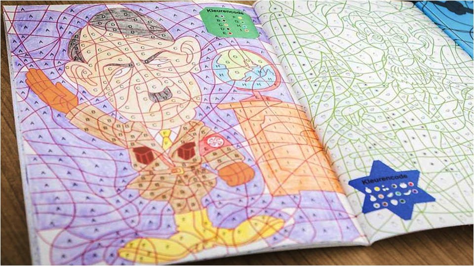 Coloriage Hitler Hystérie   Cause D Une Image D Hitler Dans Un Album De Coloriage