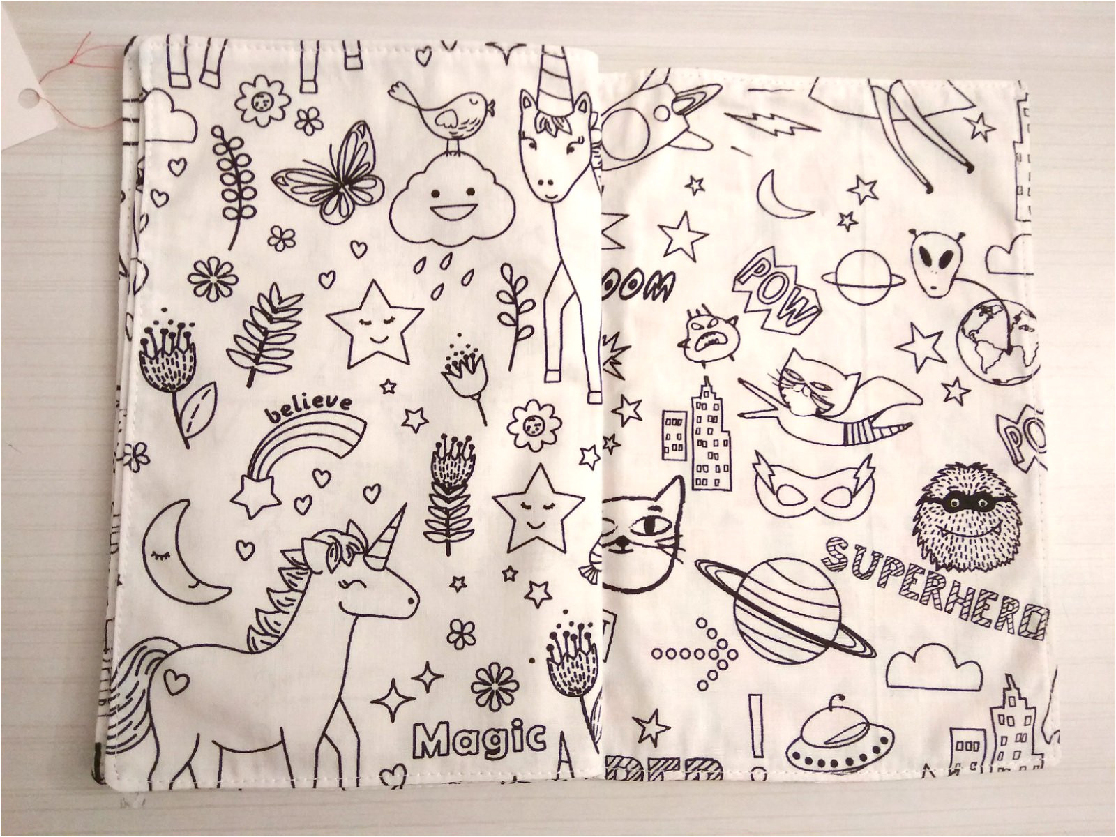 Cahier De Coloriage Super Heros Livres De Coloriages De Poche En Tissus