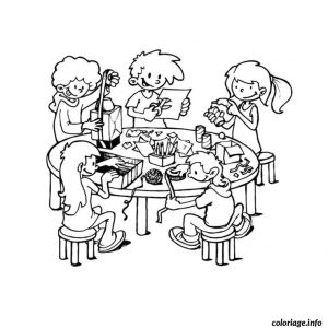 Coloriage Enfant Qui écrit Coloriage Groupe D Enfants Seance Bricolage Dessin
