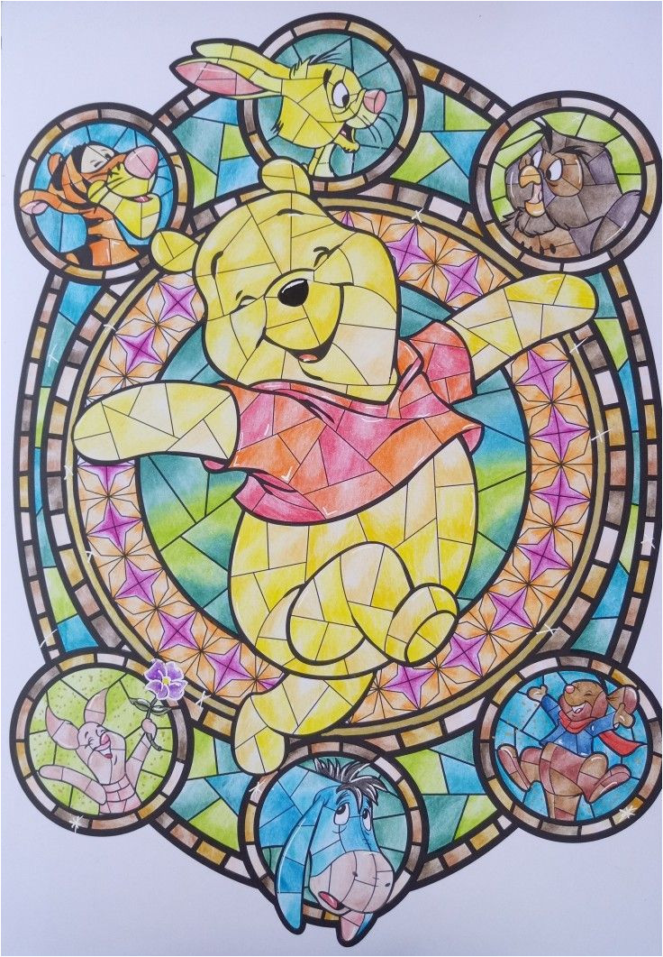 Disney Vitraux 100 Coloriages Art Thérapie Winnie Vitraux Disney Hachette Coloring Book