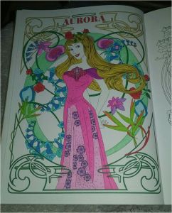 Livre Coloriage Anti Stress Disney Art Thérapie Hachette Heroes 100 Coloriages Anti Stress