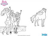 Coloriage Barbie Club Hippique Coloriages Barbie Et Ses soeurs Saluent Leur Cheval Fr