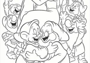 Coloriage Blanche Neige Et Les 7 Nains à Imprimer Les 525 Meilleures Images Du Tableau Disney S Princess Coloring