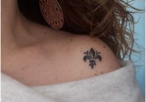 Coloriage Fleur De Lys Royale 514 Meilleures Images Du Tableau Lys