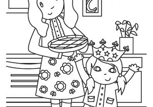 Coloriage Galette Des Rois Hugo L Escargot Image   Colorier De Maman Qui Tient La Galette Des Rois Le
