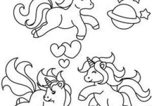 Coloriage Petit Poney à Imprimer Gratuit Les Barbies Ensemble Avec Une Licorne Faisant Au Revoir   Ses Amis